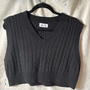 Black Cable Knit Sleeveless Sweater Vest
